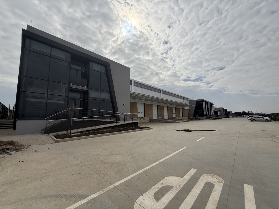 To Let commercial Property for Rent in Airport Park Gauteng