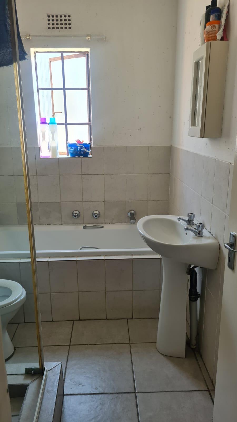 2 Bedroom Property for Sale in Terenure Gauteng