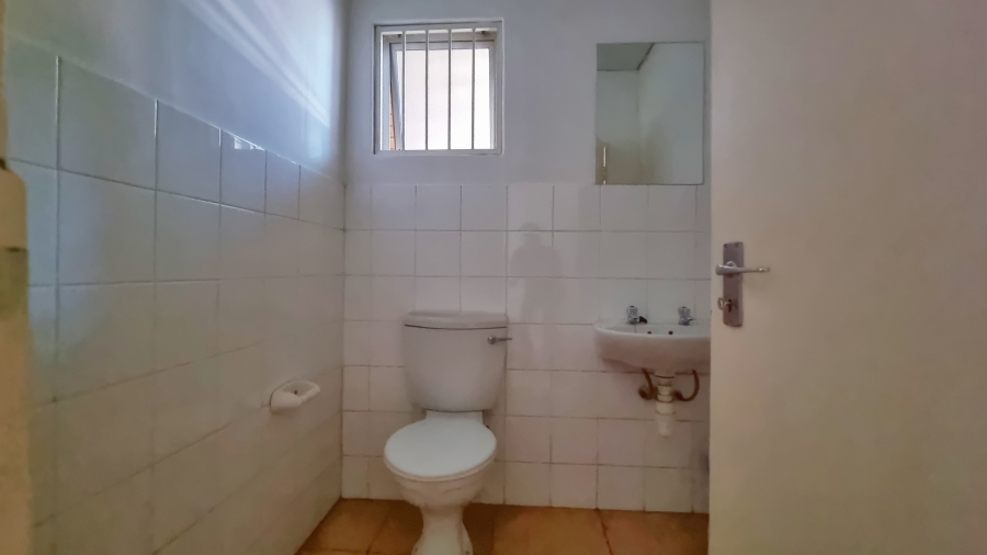 To Let commercial Property for Rent in North Riding Gauteng