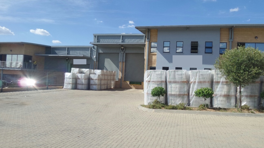 To Let commercial Property for Rent in North Riding Gauteng