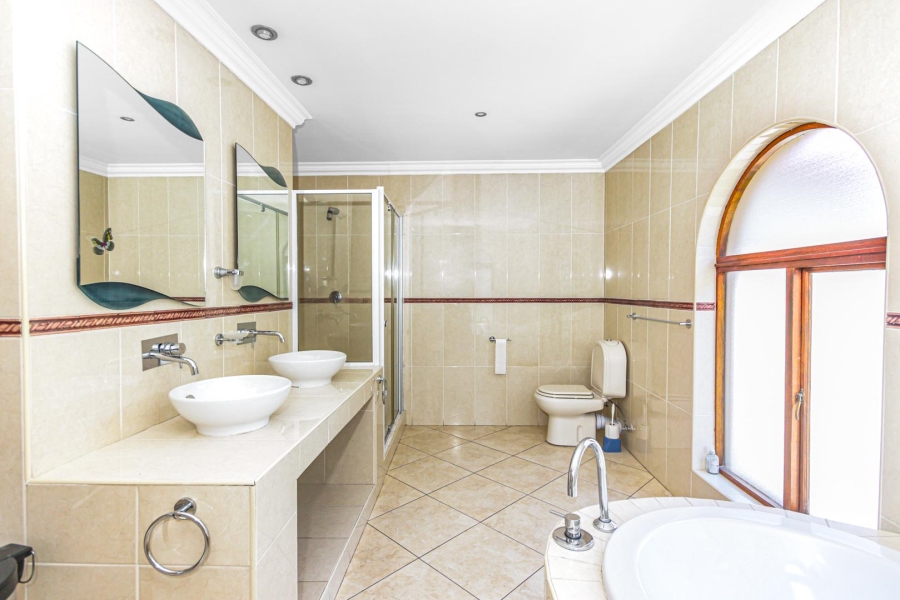 3 Bedroom Property for Sale in Bryanston Gauteng