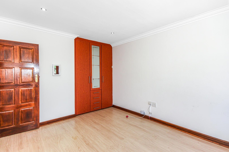 3 Bedroom Property for Sale in Bryanston Gauteng
