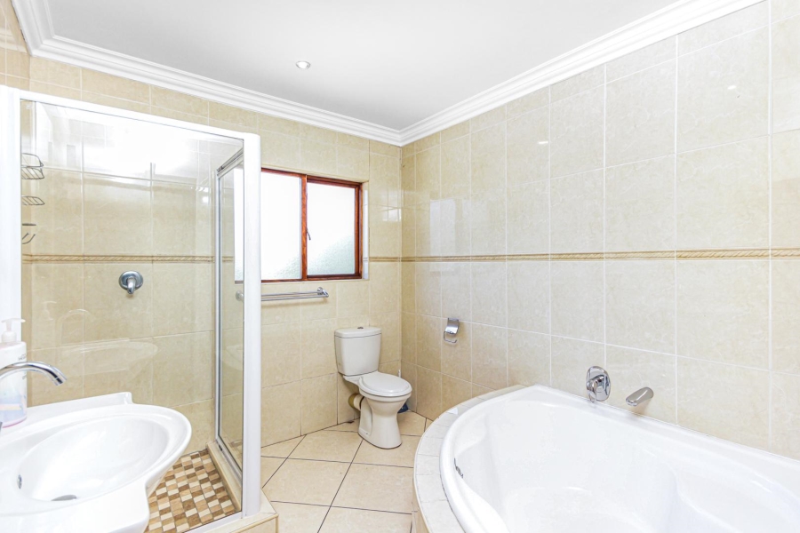 3 Bedroom Property for Sale in Bryanston Gauteng