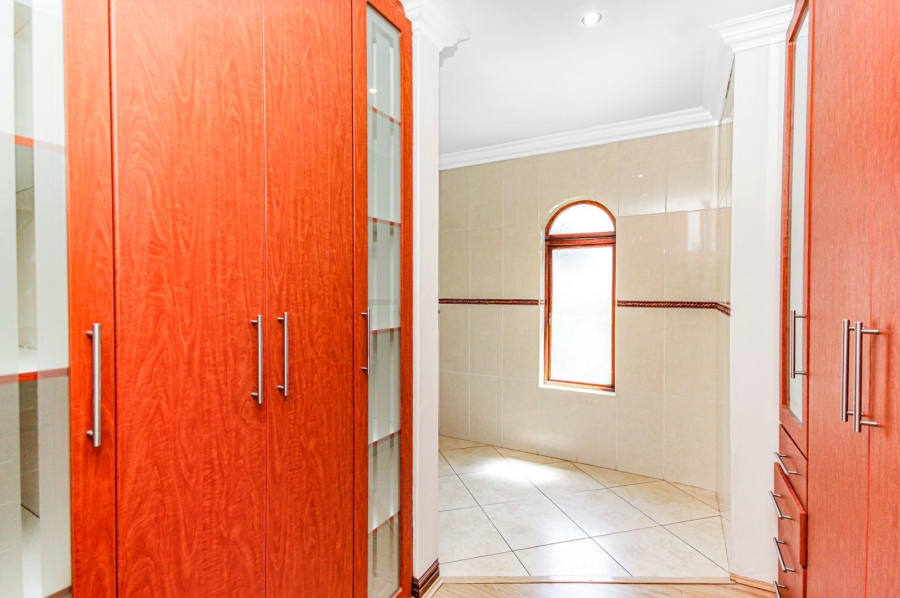 3 Bedroom Property for Sale in Bryanston Gauteng