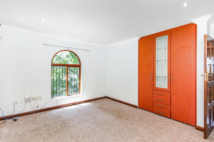 3 Bedroom Property for Sale in Bryanston Gauteng