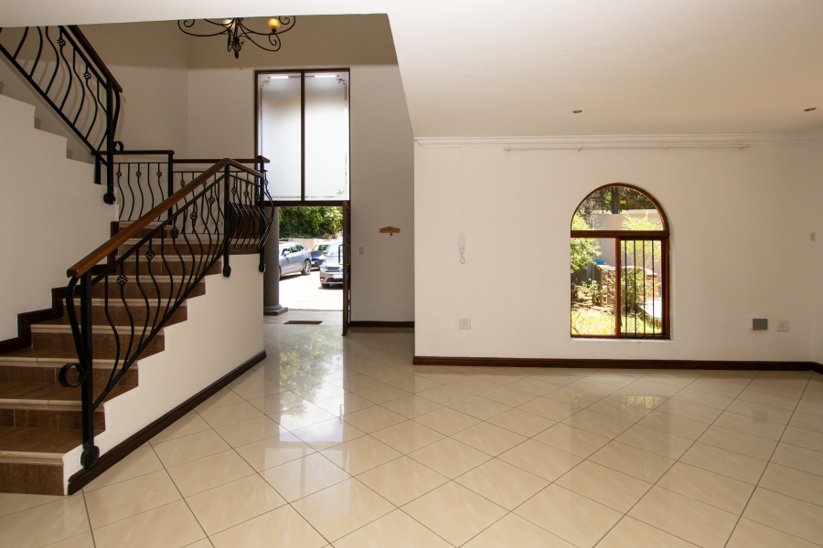 3 Bedroom Property for Sale in Bryanston Gauteng