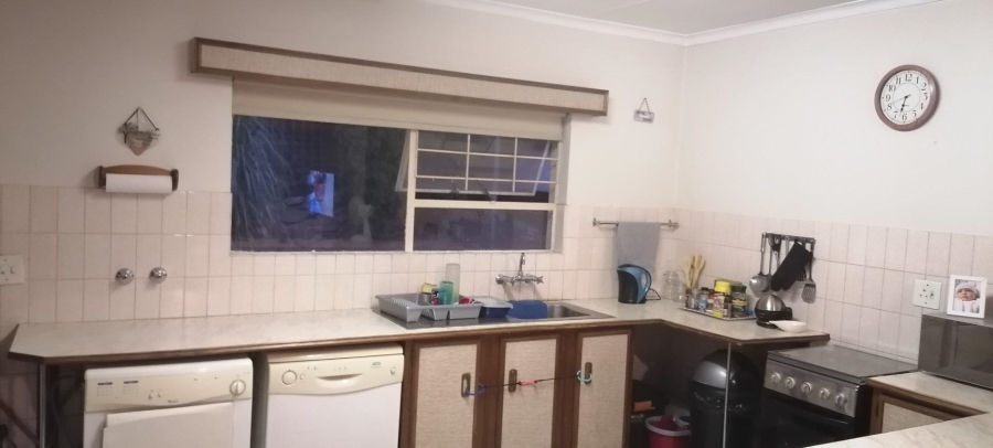 To Let 1 Bedroom Property for Rent in Kloofendal Gauteng