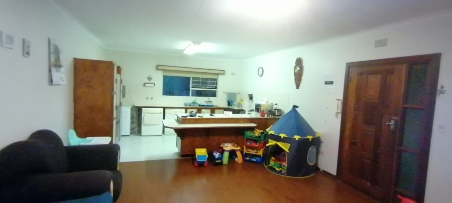 To Let 1 Bedroom Property for Rent in Kloofendal Gauteng