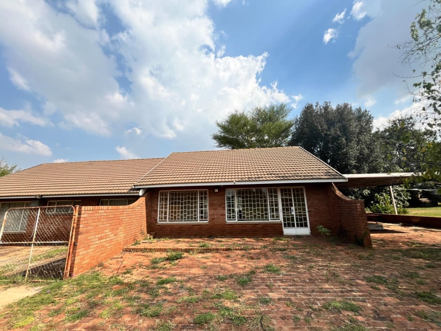 To Let 2 Bedroom Property for Rent in Olifantsfontein Gauteng