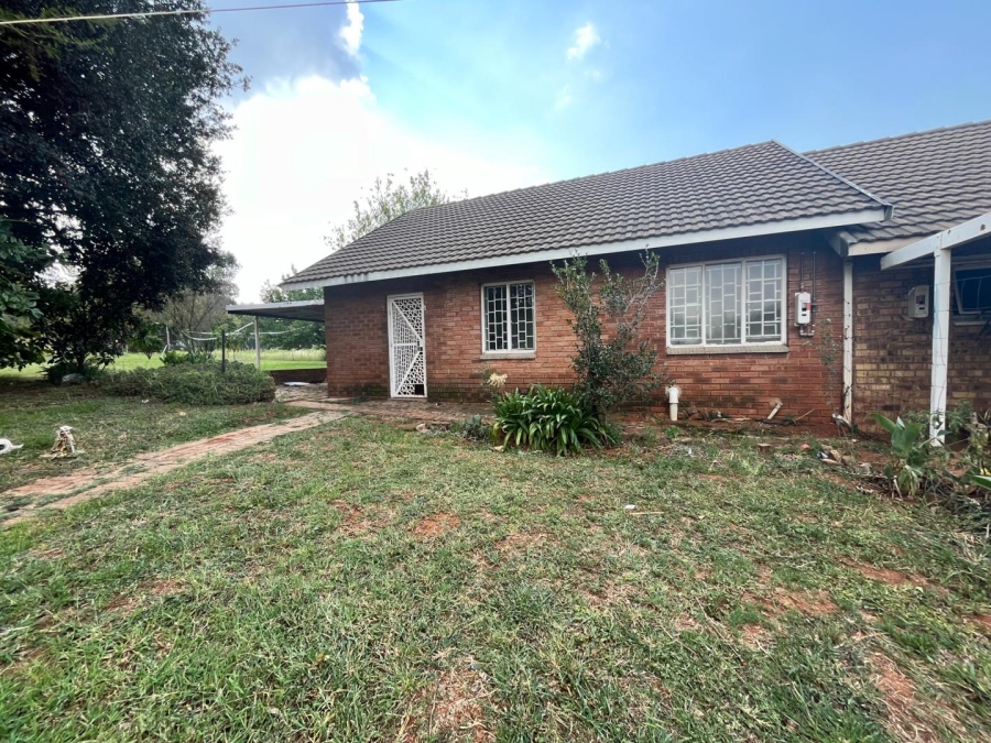 To Let 2 Bedroom Property for Rent in Olifantsfontein Gauteng