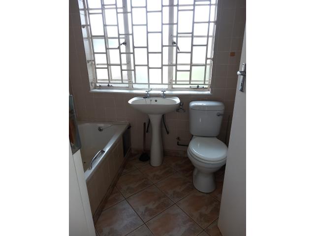 To Let 1 Bedroom Property for Rent in Olifantsfontein Gauteng