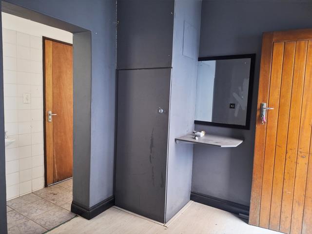 To Let 4 Bedroom Property for Rent in Lakefield Gauteng