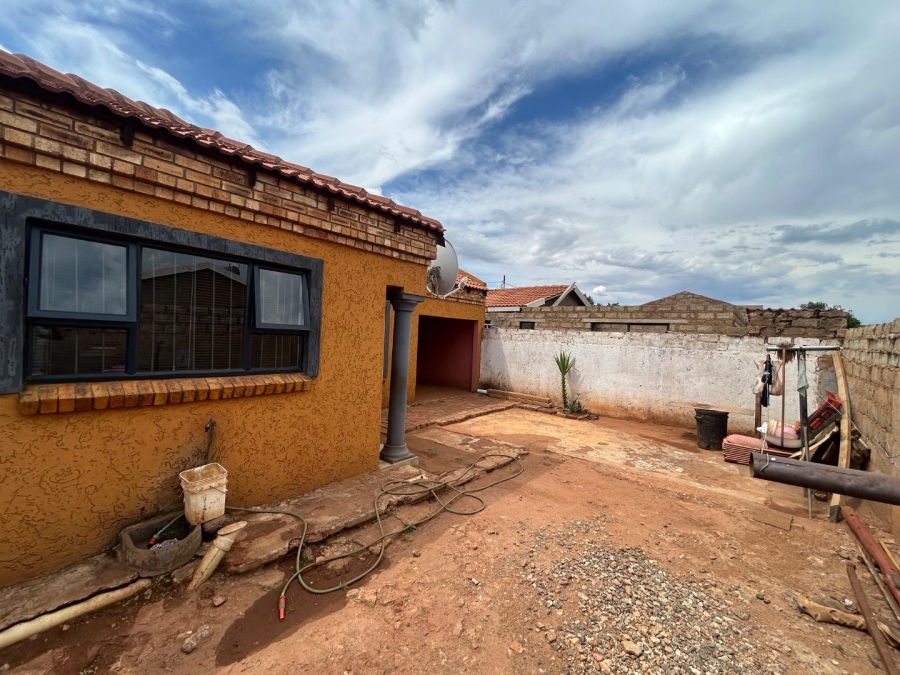 3 Bedroom Property for Sale in Soshanguve South Ext 5 Gauteng