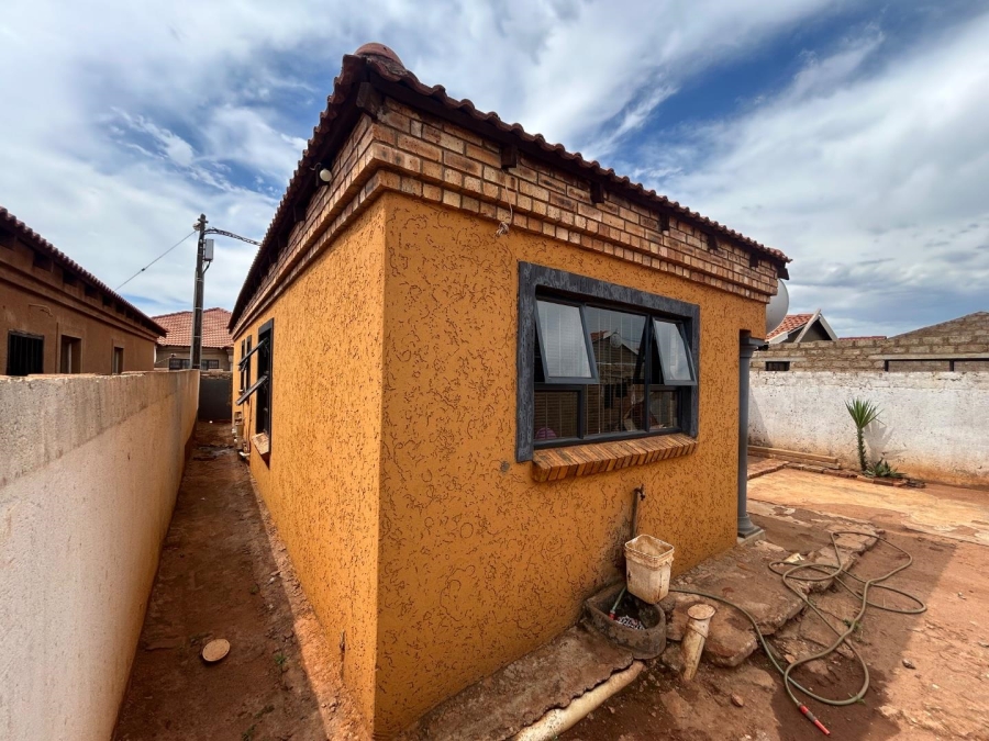3 Bedroom Property for Sale in Soshanguve South Ext 5 Gauteng