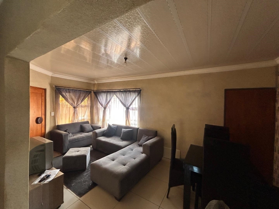 3 Bedroom Property for Sale in Soshanguve South Ext 5 Gauteng