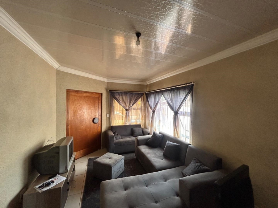 3 Bedroom Property for Sale in Soshanguve South Ext 5 Gauteng