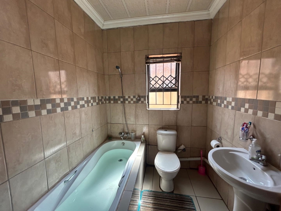 3 Bedroom Property for Sale in Soshanguve South Ext 5 Gauteng