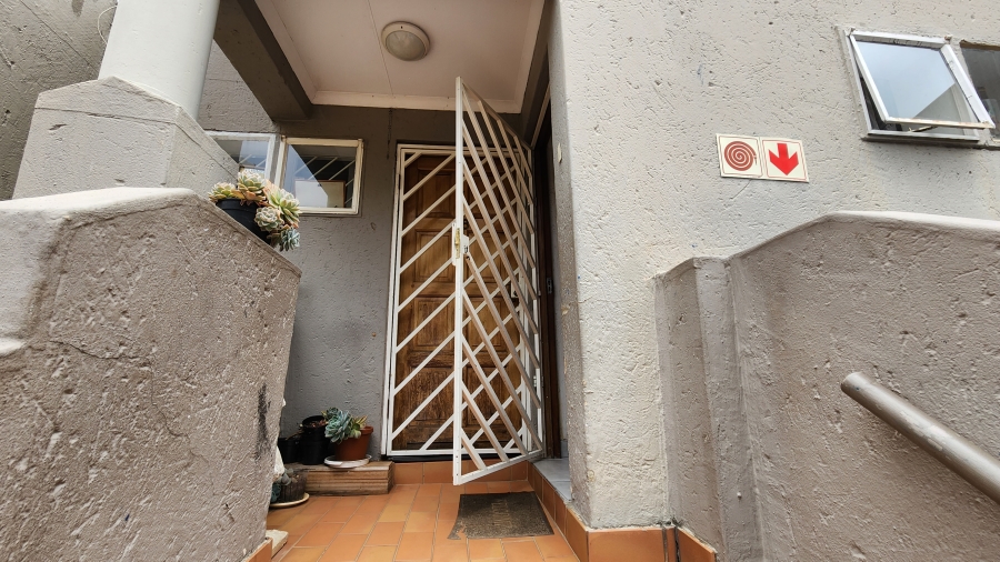 3 Bedroom Property for Sale in Oakdene Gauteng