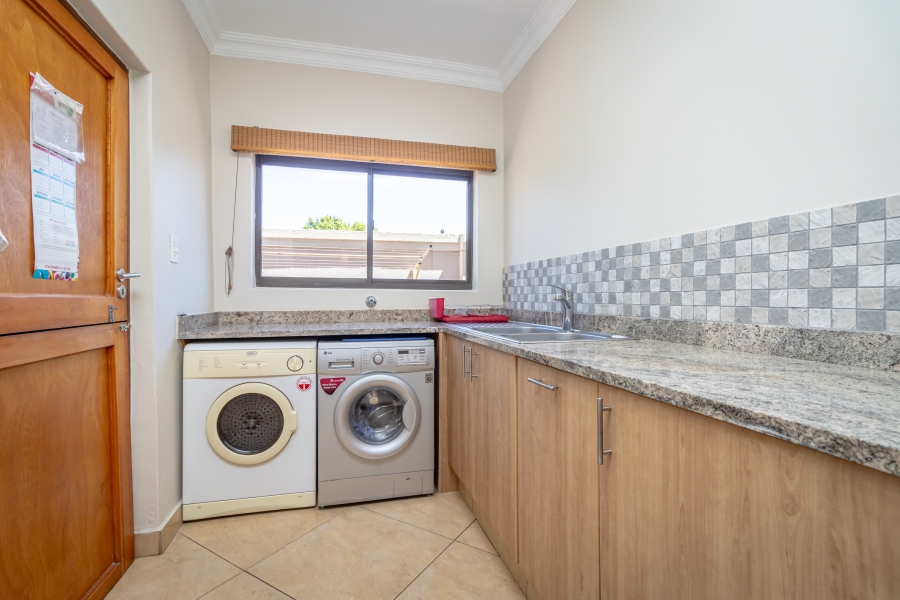 4 Bedroom Property for Sale in Blackheath Gauteng