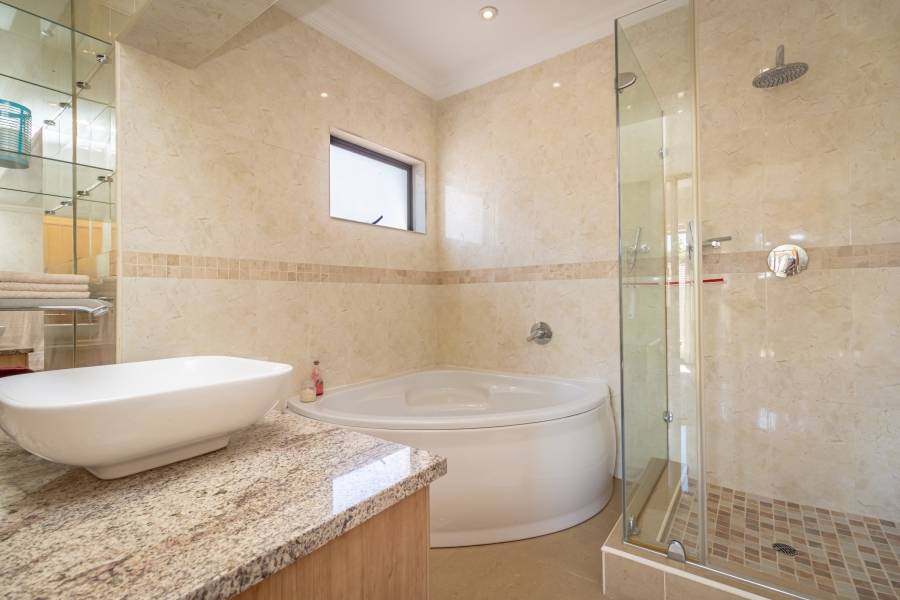 4 Bedroom Property for Sale in Blackheath Gauteng