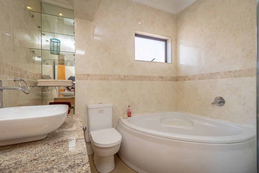 4 Bedroom Property for Sale in Blackheath Gauteng
