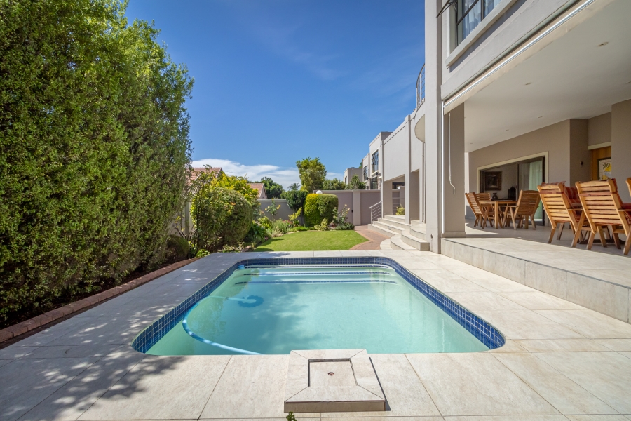 4 Bedroom Property for Sale in Blackheath Gauteng