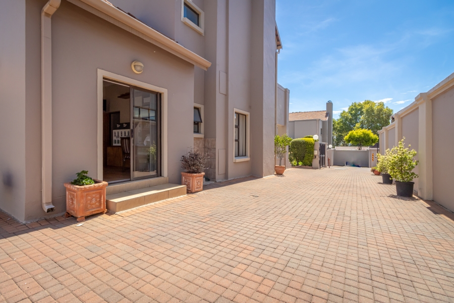 4 Bedroom Property for Sale in Blackheath Gauteng