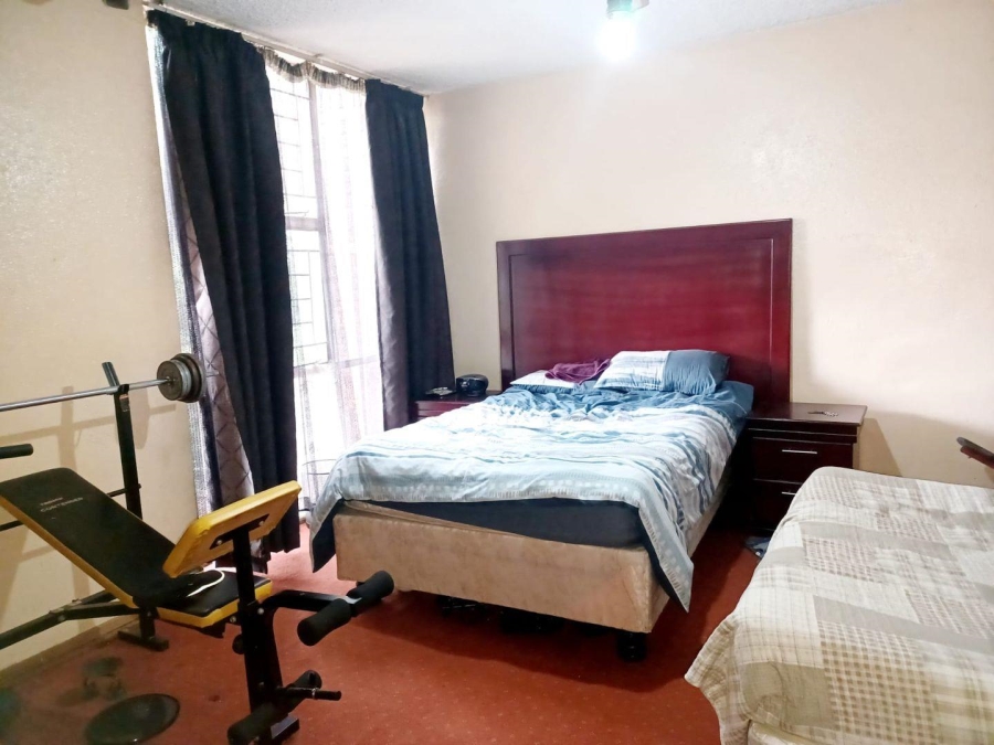 2 Bedroom Property for Sale in Windsor East Gauteng