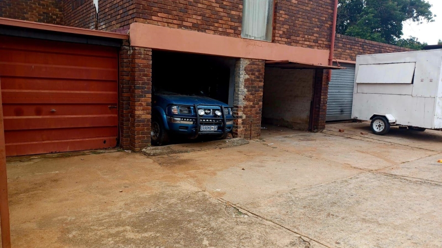 2 Bedroom Property for Sale in Windsor East Gauteng