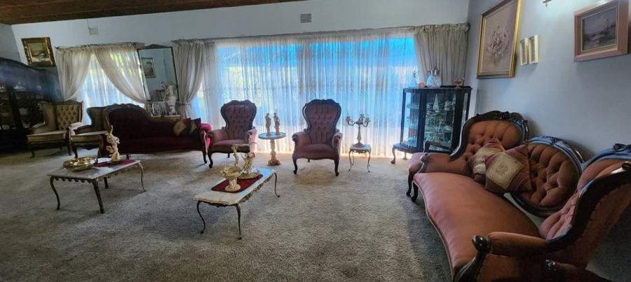 4 Bedroom Property for Sale in Rosashof Gauteng