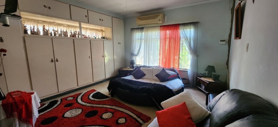 4 Bedroom Property for Sale in Rosashof Gauteng