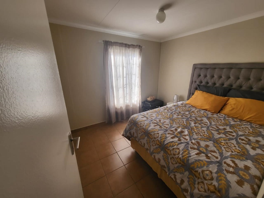 2 Bedroom Property for Sale in Palm Ridge Gauteng