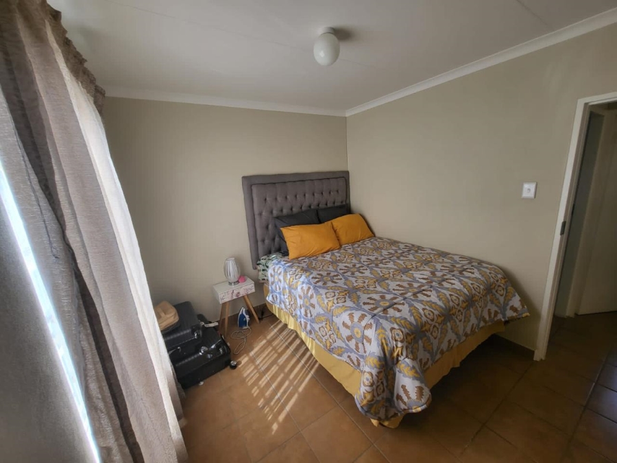 2 Bedroom Property for Sale in Palm Ridge Gauteng