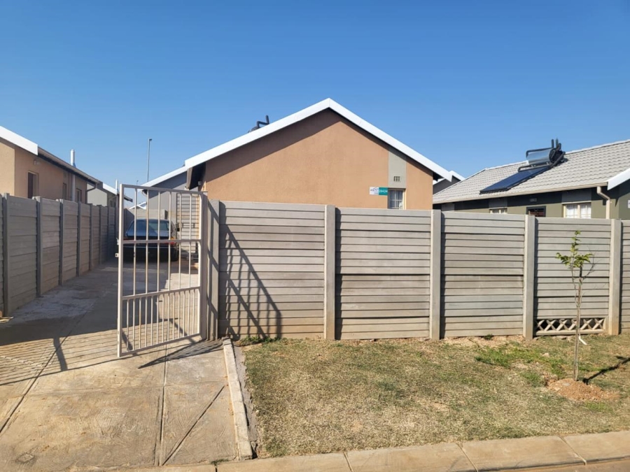 2 Bedroom Property for Sale in Palm Ridge Gauteng