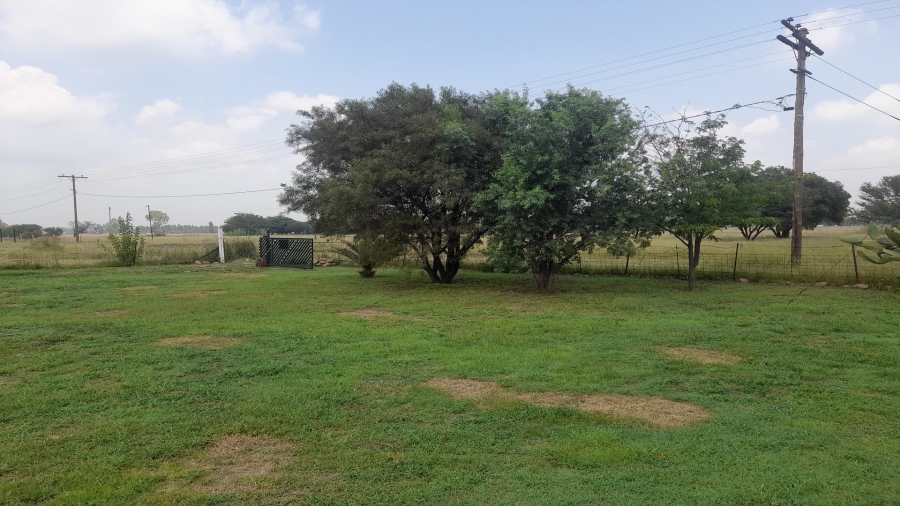 3 Bedroom Property for Sale in Theoville Gauteng