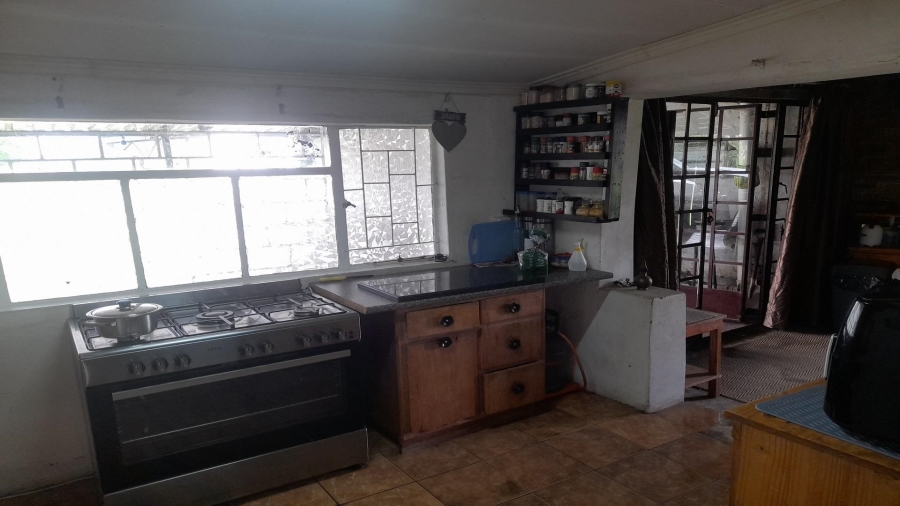 3 Bedroom Property for Sale in Theoville Gauteng