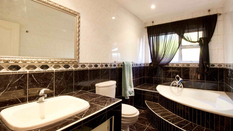 4 Bedroom Property for Sale in Centurion Golf Estate Gauteng