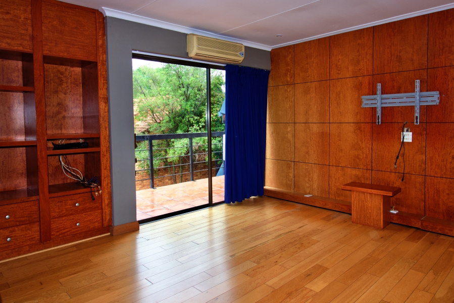 3 Bedroom Property for Sale in Clubview Gauteng