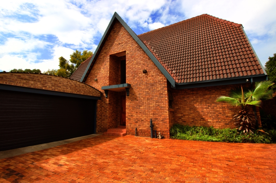 3 Bedroom Property for Sale in Clubview Gauteng