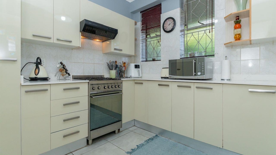 2 Bedroom Property for Sale in Kew Gauteng