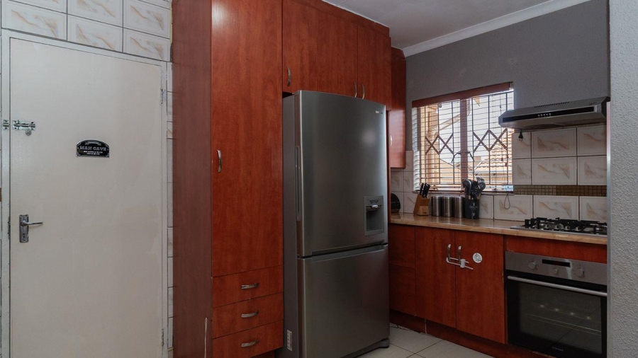 3 Bedroom Property for Sale in Birchleigh North Gauteng