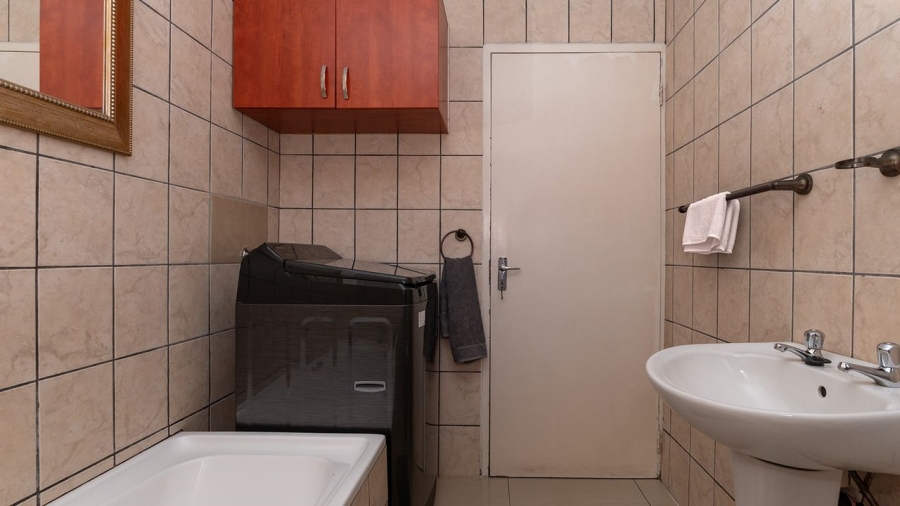 3 Bedroom Property for Sale in Birchleigh North Gauteng