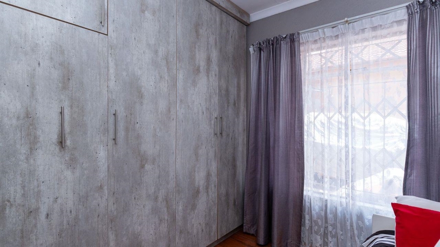 3 Bedroom Property for Sale in Birchleigh North Gauteng