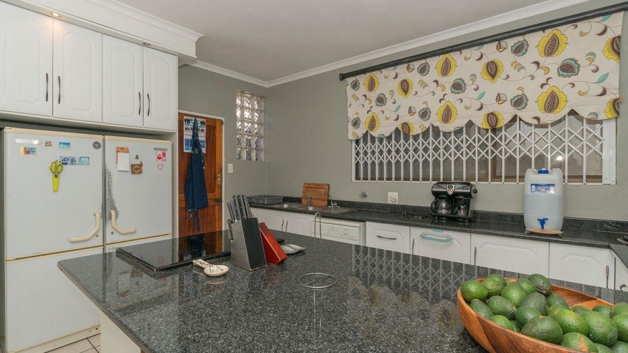 4 Bedroom Property for Sale in Glen Marais Gauteng