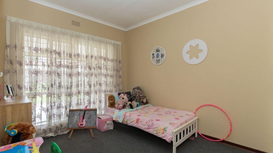 3 Bedroom Property for Sale in Edleen Gauteng