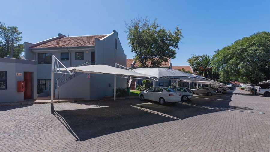 2 Bedroom Property for Sale in Bedford Gardens Gauteng