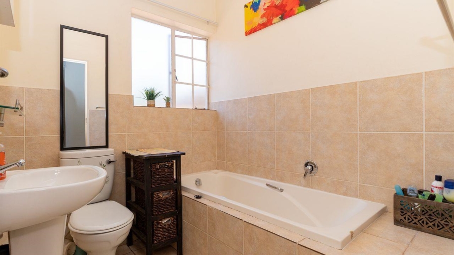 2 Bedroom Property for Sale in Birch Acres Gauteng