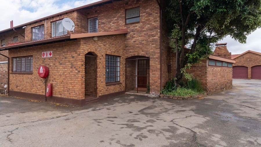 4 Bedroom Property for Sale in Birchleigh Gauteng
