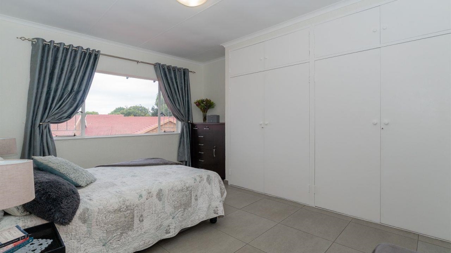 4 Bedroom Property for Sale in Birchleigh Gauteng