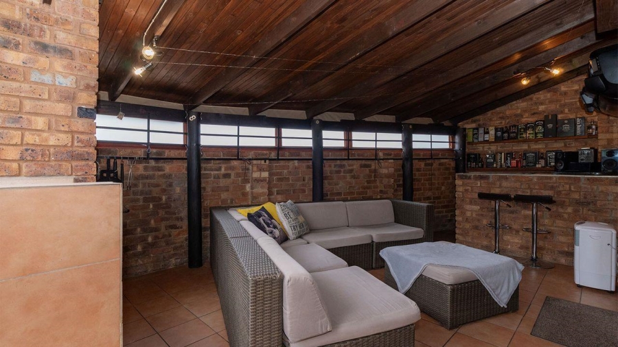 4 Bedroom Property for Sale in Birchleigh Gauteng